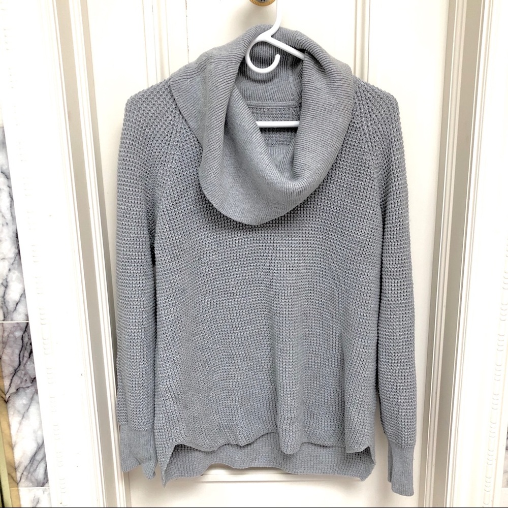 Michael Kors grey waffle knit sweater wncowl neck